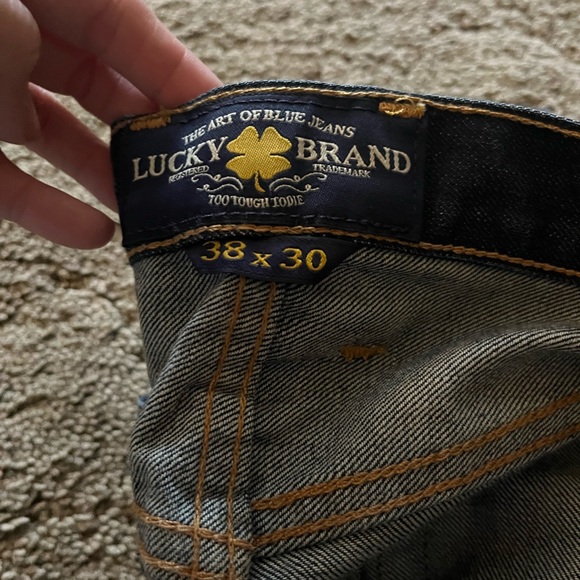 Mens Lucky brand jeans.  Size 38x30 - Picture 5 of 8
